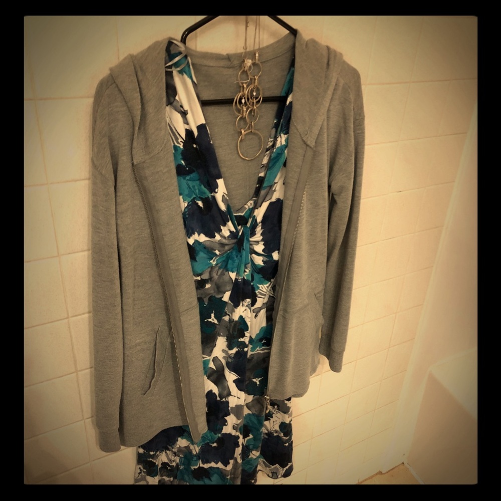 🌺 SALE 2/$12 3/$15 Dress: flowy, comfy & stretchy